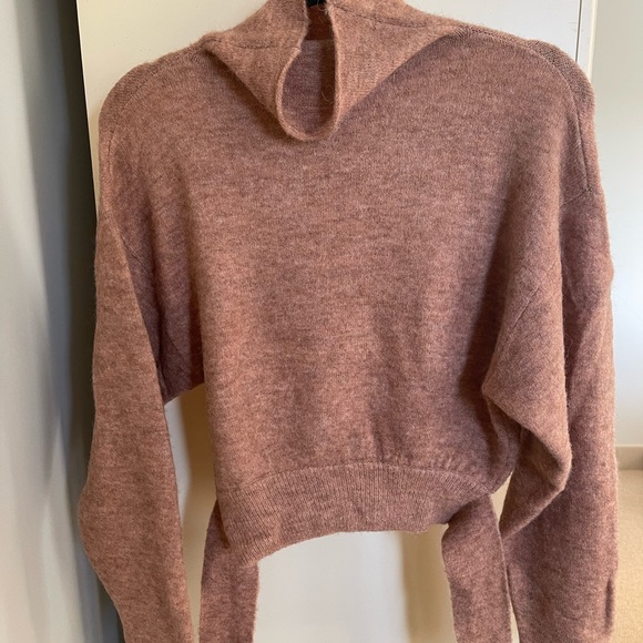 COPY - Wilfred Lorin Sweater - Picture 2 of 4